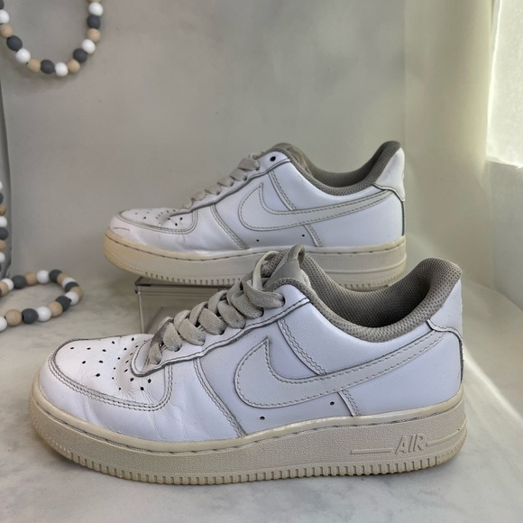 Nike Nike Air Force 1 Low White sneakers DD8959-100 Size 6 - Picture 7 of 9